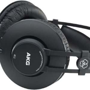 AKG K52
