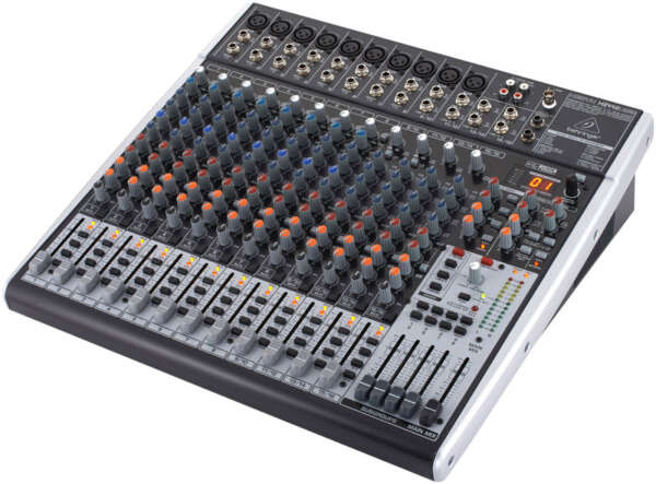 Consola Behringer Xenyx 2242
