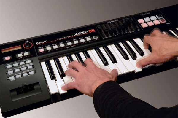 SINTETIZADOR ROLAND XPS-10 - Imagen 3